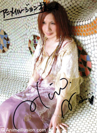 Interview Arai Akino (2006) - autographe Akino pour Animeillusion